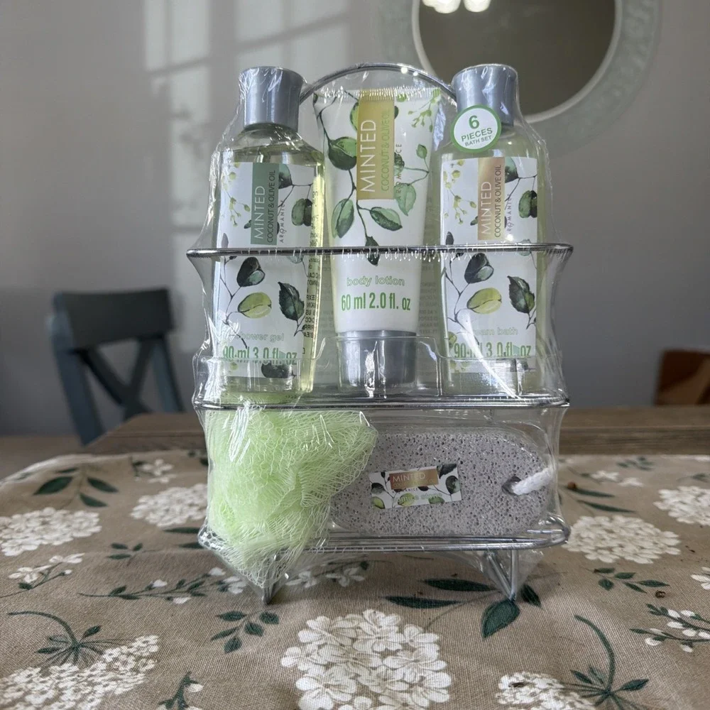 Gift Set Shower Gel &‎ Body Bath 6 Piece Gift Pack New in Package